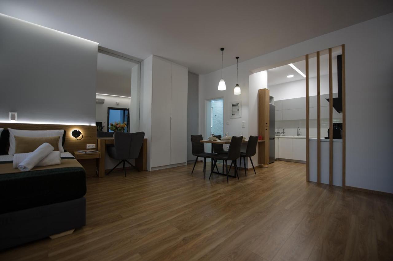 Kanari Elegant And Cozy Studios Каламата Екстериор снимка