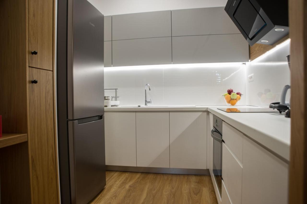 Kanari Elegant And Cozy Studios Каламата Екстериор снимка
