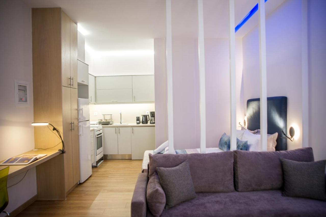 Kanari Elegant And Cozy Studios Каламата Екстериор снимка
